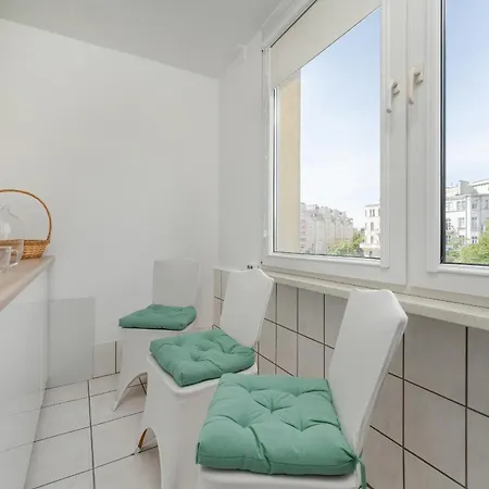 Komfortowy Z 2 Sypialniami By Renters Lägenhet